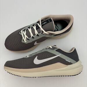 Men’s Nike Air Winflo 10 Grey Tan Athletic Shoes size 12